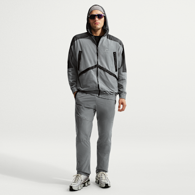 Nike Sportswear Air Max Men's Woven Trousers. Nike RO